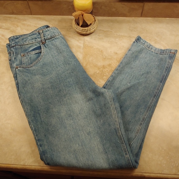 Paper Heart High Waist Jeans - Picture 6 of 8